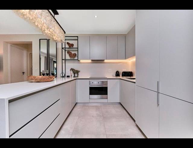 3 BEDROOM PROPERTY TO RENT IN HYDE PARK